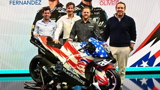Tim asal Amerika Serikat Trackhouse Racing resmi menggantikan RNF sebagai tim satelit Aprilia untuk MotoGP 2024 mendatang.