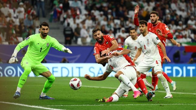 Iran menang besar atas Palestina pada pertandingan Grup C Piala Asia 2023 di Stadion Education City, Al Rayyan, Senin (15/1) dini hari WIB.