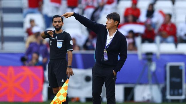 Pelatih Timnas Indonesia Shin Tae Yong menyinggung soal gol bunuh diri usai disingkirkan Australia pada babak 16 besar Piala Asia 2023.