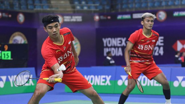 Ganda putra Indonesia Bagas Maulana/Muhammad Shohibul Fikri kalah di semifinal Thailand Masters 2024 setelah ditekuk He Ji Ting/Ren Xiang Yu 15-21 dan 6-21.