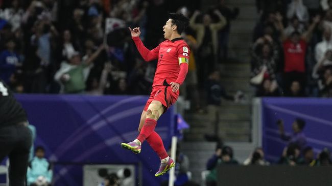 Korea Selatan mengalahkan Australia 2-1 melalui perpanjangan waktu pada babak perempat final Piala Asia 2023 yang diwarnai gol tendangan bebas Son Heung-min.