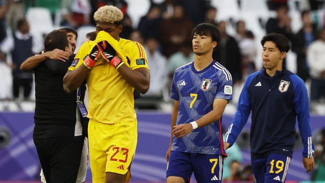 Jepang menangis di akhir laga usai dipaksa menyerah 1-2 oleh Iran di babak perempat final Piala Asia 2023. Berikut kronologi penalti dramatis Iran.