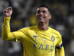 Ronaldo Pamer Otot Paha Jelang Lawan Al Fayha